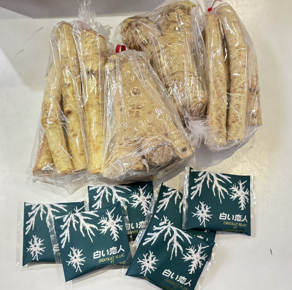 えきちょー tweet media