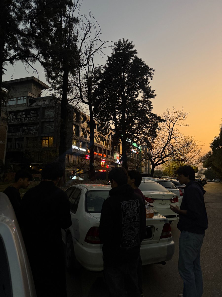 RI Ahmed tweet media