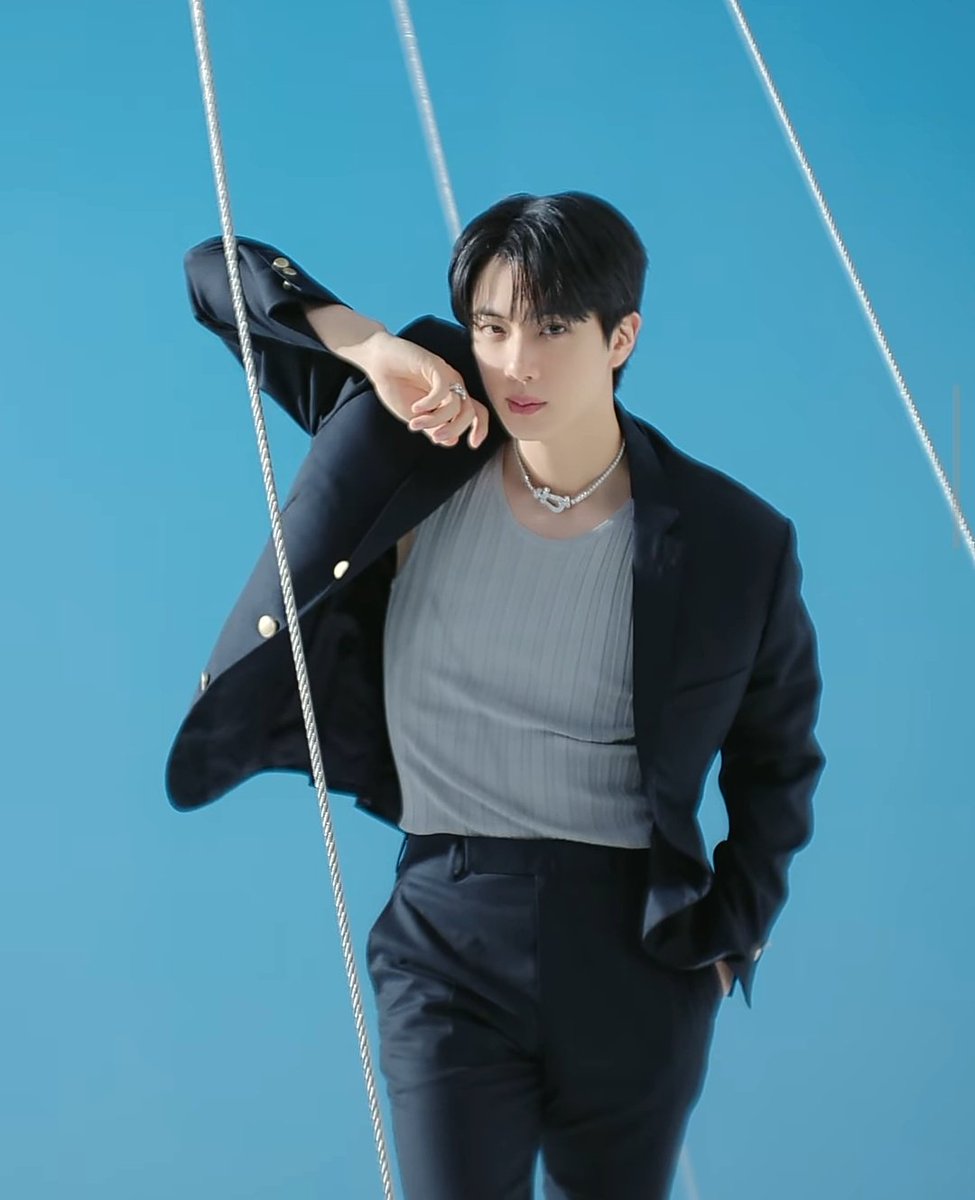 blaze is happy🐟 tweet media