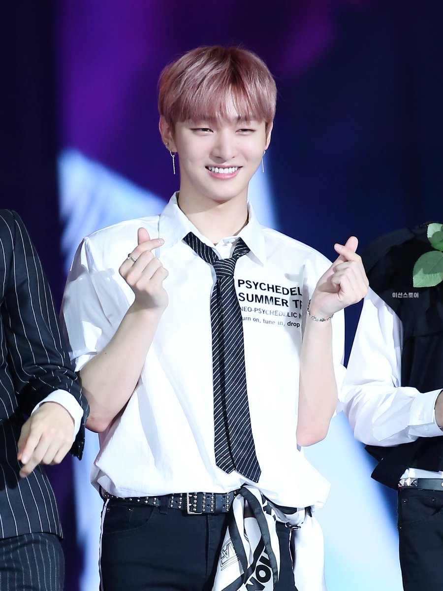 이션스토어 tweet media