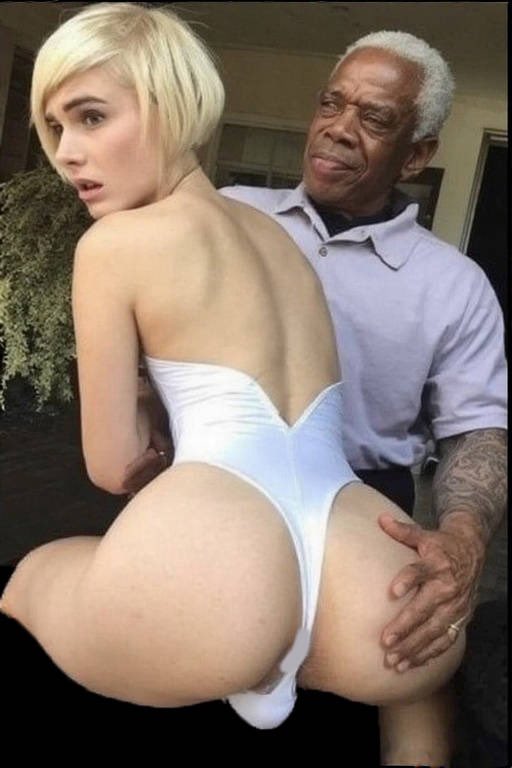 FamilyBimbo's tweet photo. Mi papรก mi hermano y yo ya aceptamos que para รบnico que servimos es para servir a hombres de verdad
#sissy #blaked #feminizada https://t.co/uBG3HaMn7S