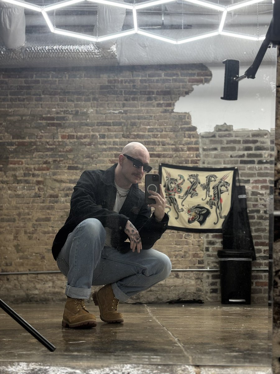 Night Mode Nick™️ tweet media