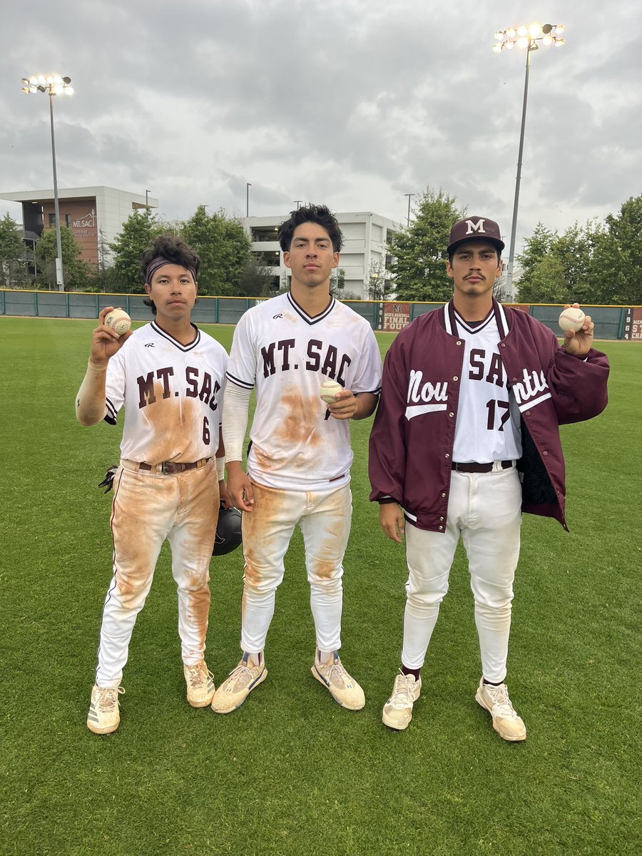 MtSAC_Baseball's tweet photo. MOUNTIES grind out a 9-8 W in 12 over PCC! Contributions from the whole roster! @meanjuan dominated in extras picking up the W! @cashccarroll bridged the gap! @ac_nieto4 huge 1B in the 12th @fidel called game oppo 2B 3🥩 on the day! @MtSAC_athletics @MtSAC_Baseball #dominatelate https://t.co/RT9Ln15thw