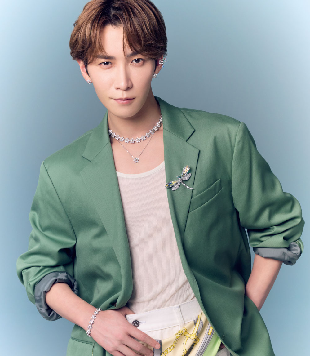 VOGUE JAPAN tweet media