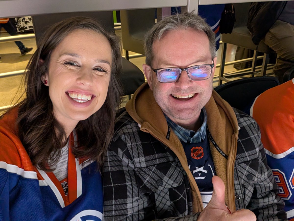 SarahRyanYEG's tweet image. Cheering on the @EdmontonOilers with my Dadoo @RoyKraus and hoping that #yeg gets to see playoff action again this spring. Nothing beats it!