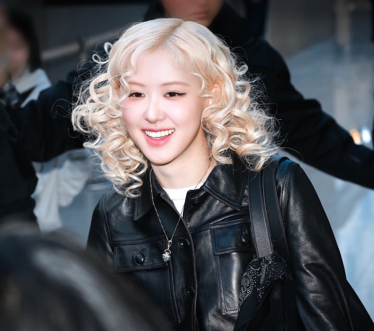 ꕤ⋆ᴋᴏᴛᴄʜ★ᴋᴏʀɴ⋆*𝙍𝙊𝙎𝙄𝙀 ⋆ꕤ tweet media