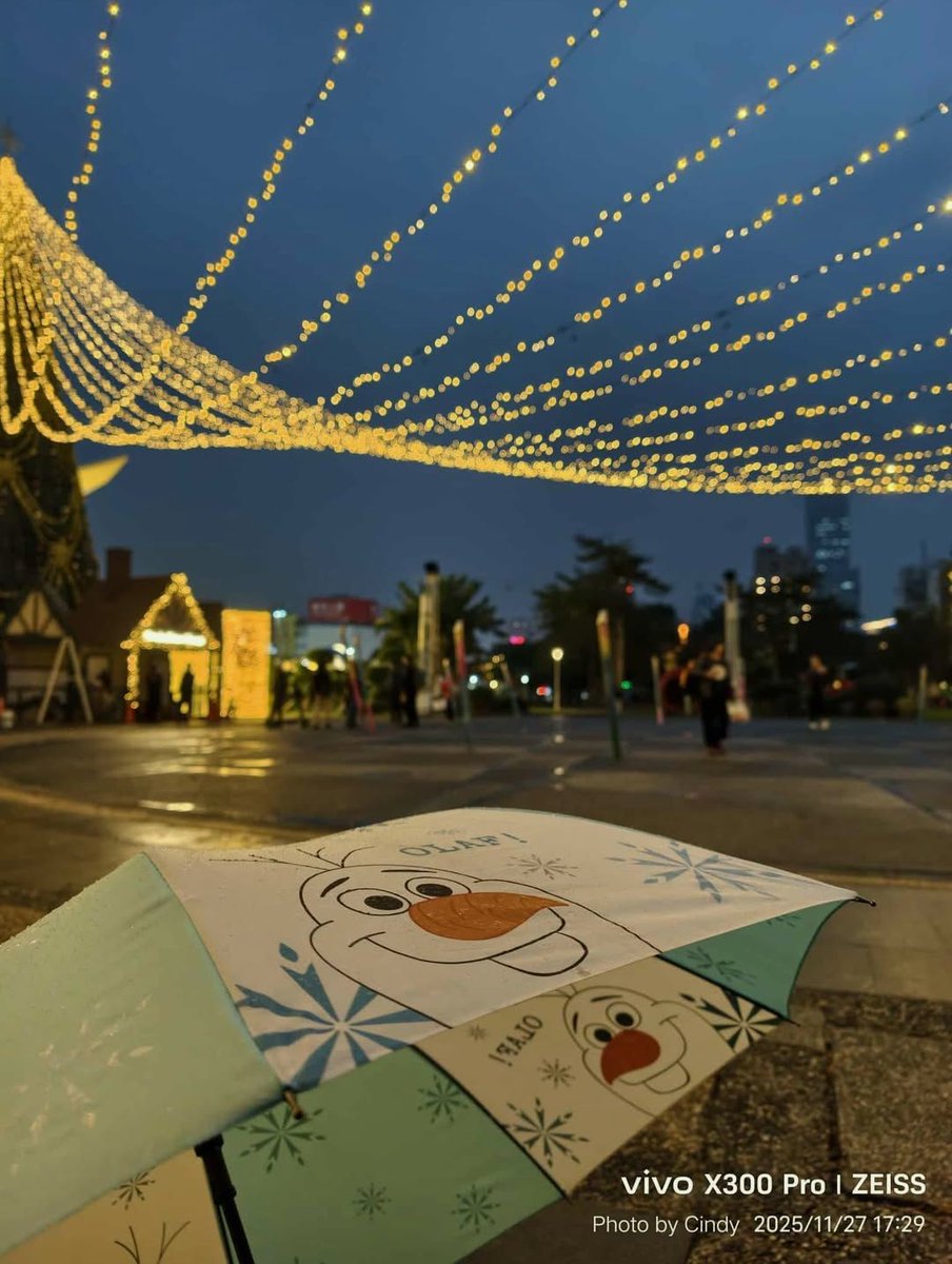 Offensive JESTR tweet media