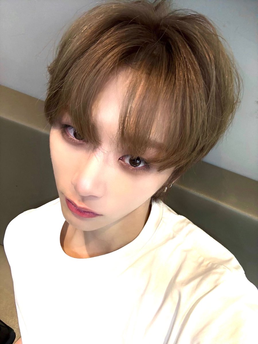 moon | 404 (skripsi era) tweet media