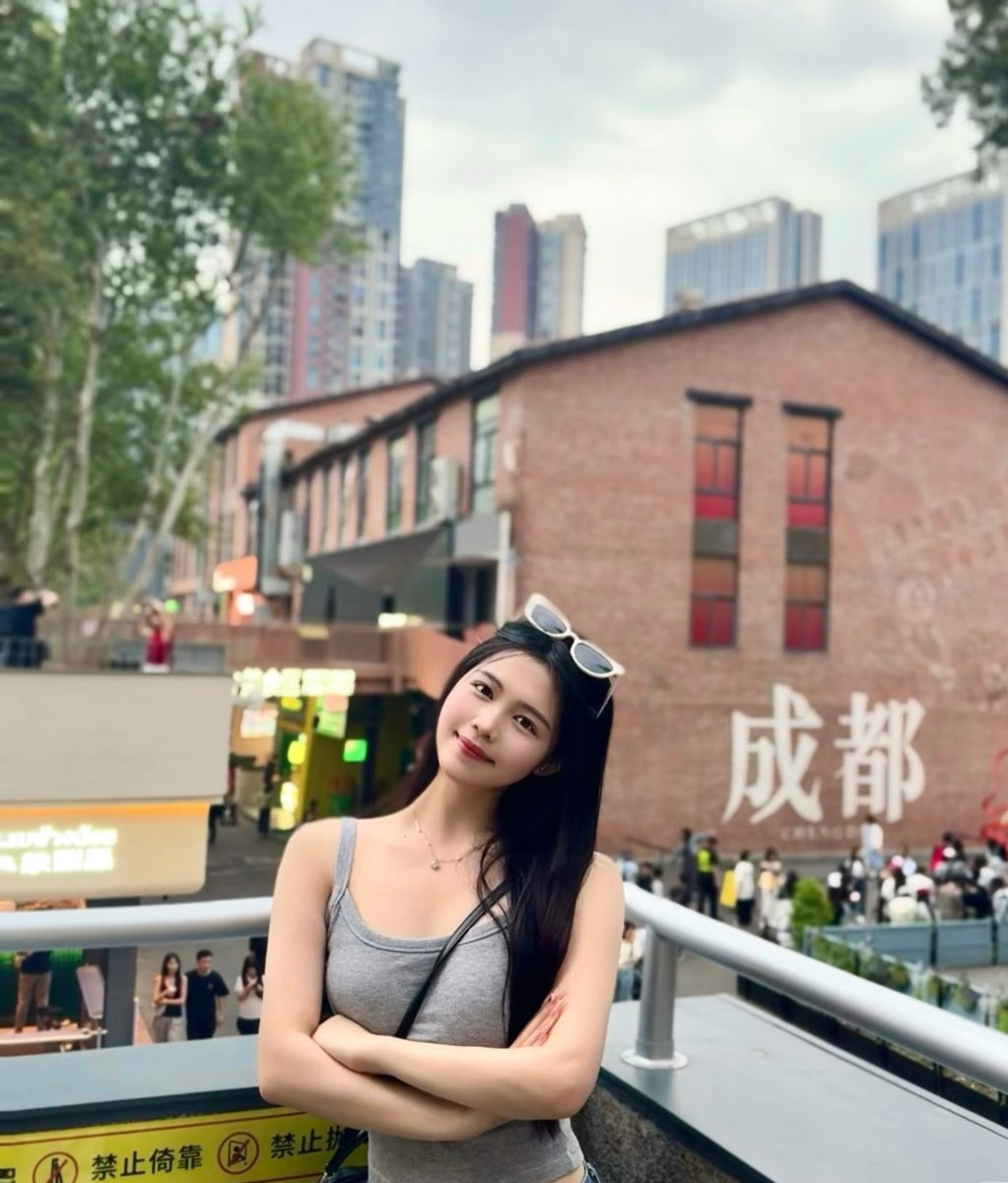 Donna DeYoung tweet media