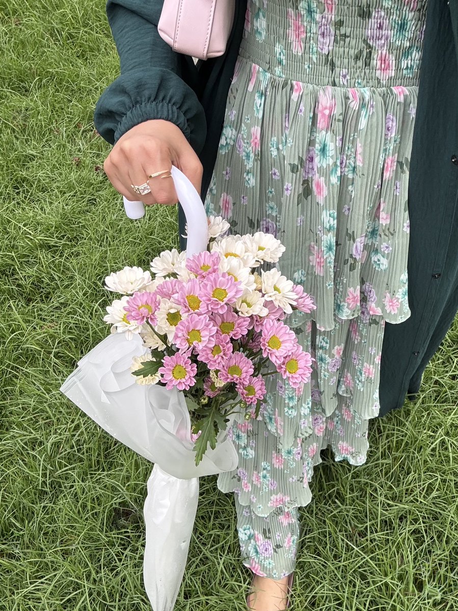 daisy 🦢🌿 tweet media