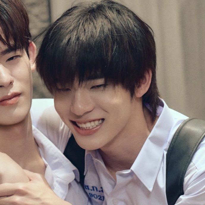 theo ☁️ tweet media