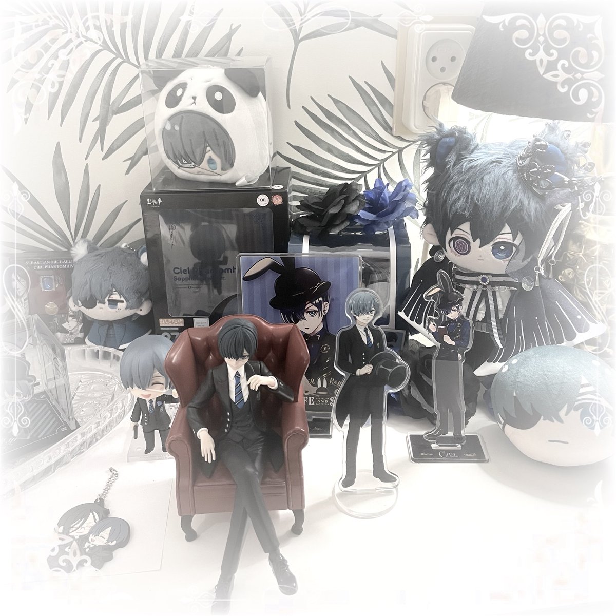 𝜗 🫖 ֗₊ 𝓢ebastian ⸝⸝ ♰ tweet media