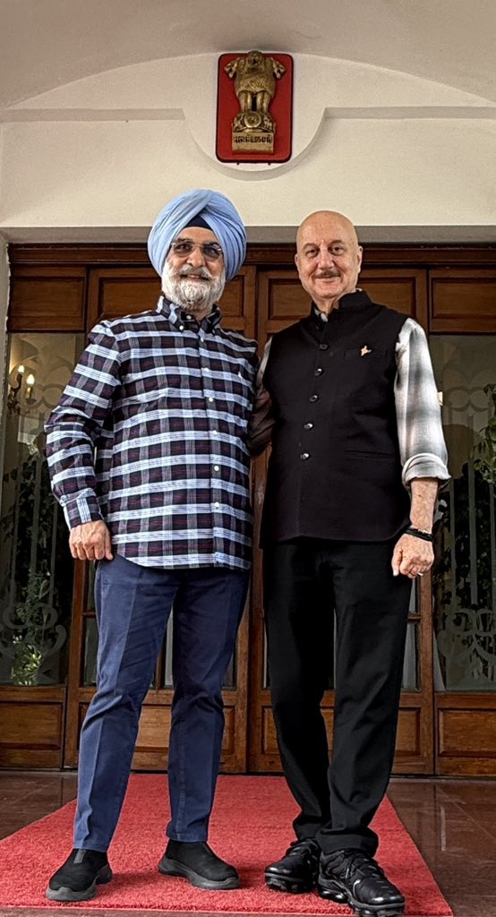 Anupam Kher tweet media