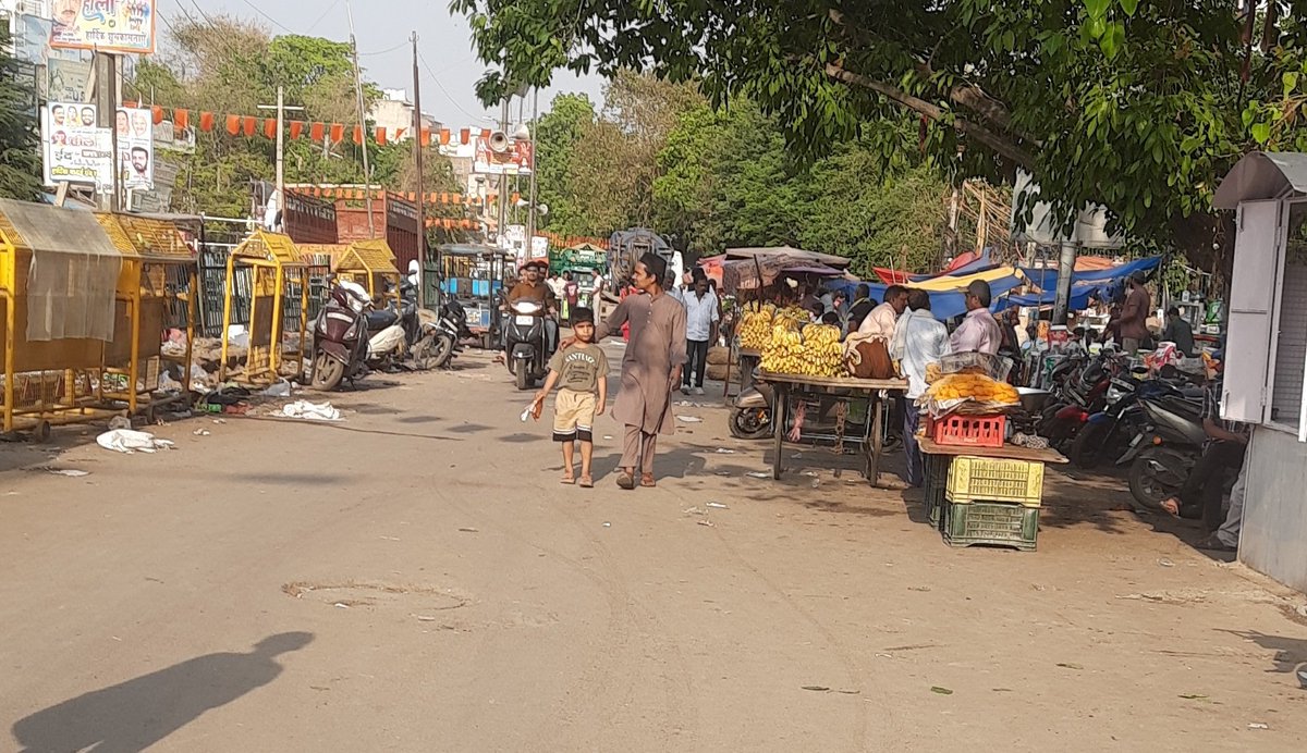 Left of Right tweet media