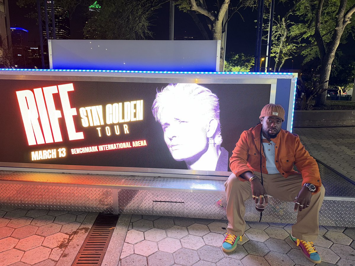 ®️everedI©️oN🎱🔆 tweet media