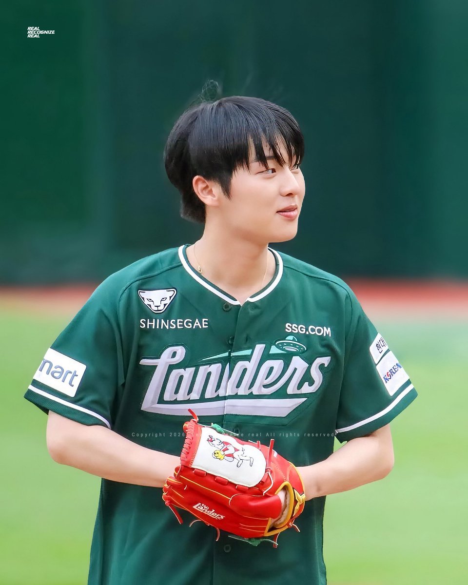 Real Recognize Real tweet media