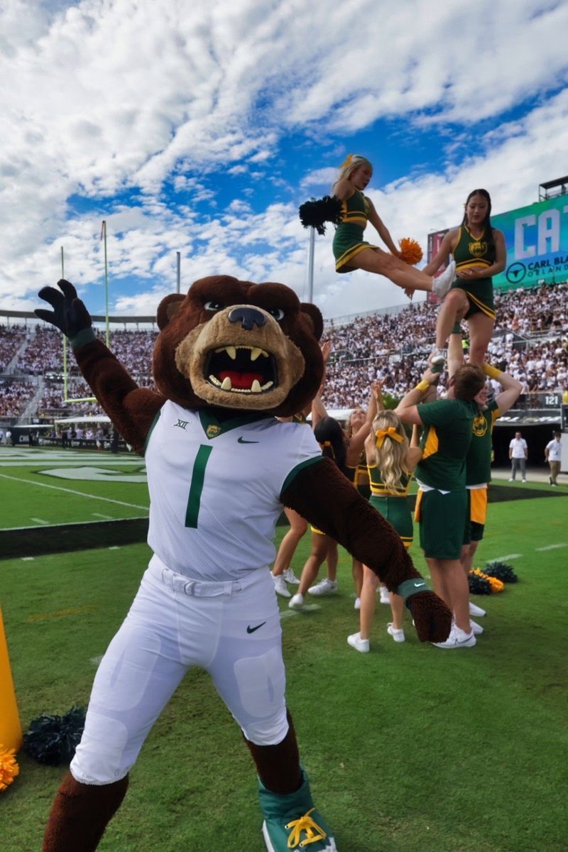 Marlyn smith (aka Batman) tweet media