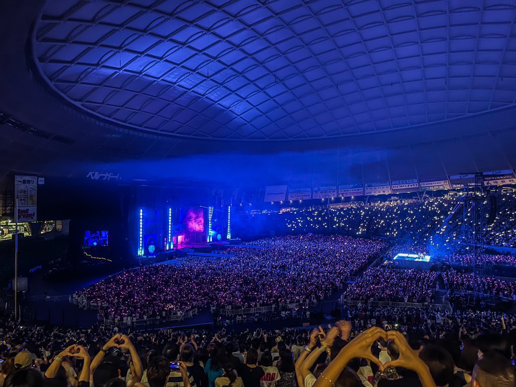 VVUP WORLD 🌐 tweet media