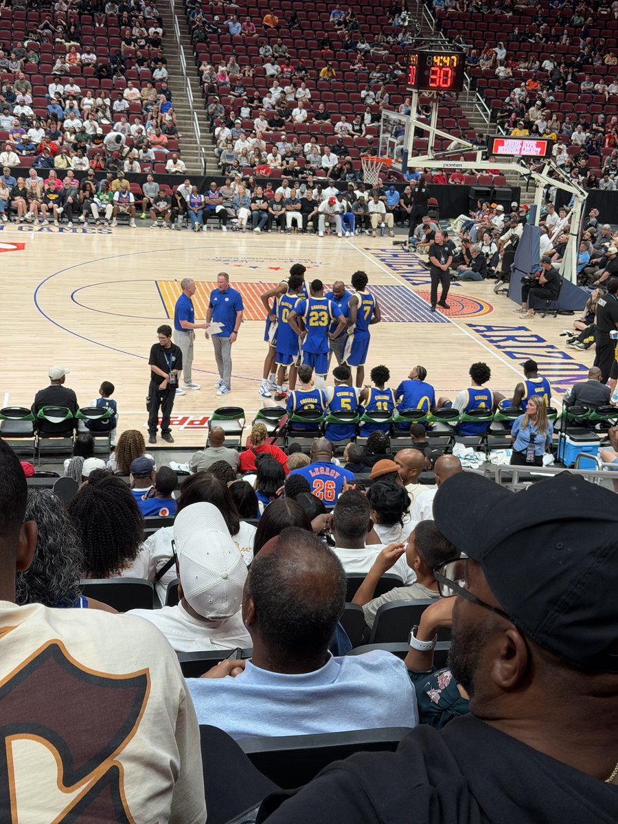 De'fron Fobb tweet media