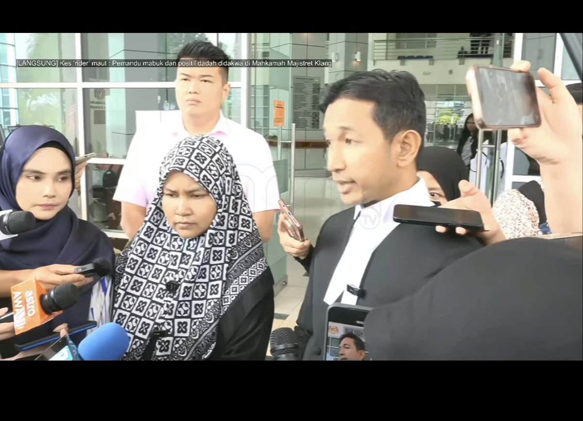 StratCommX tweet media