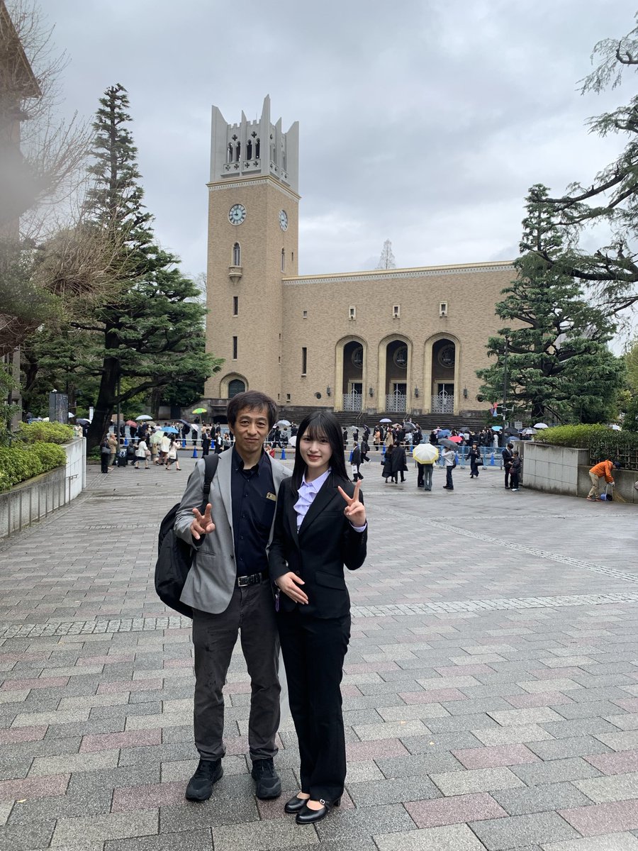 まくす tweet media