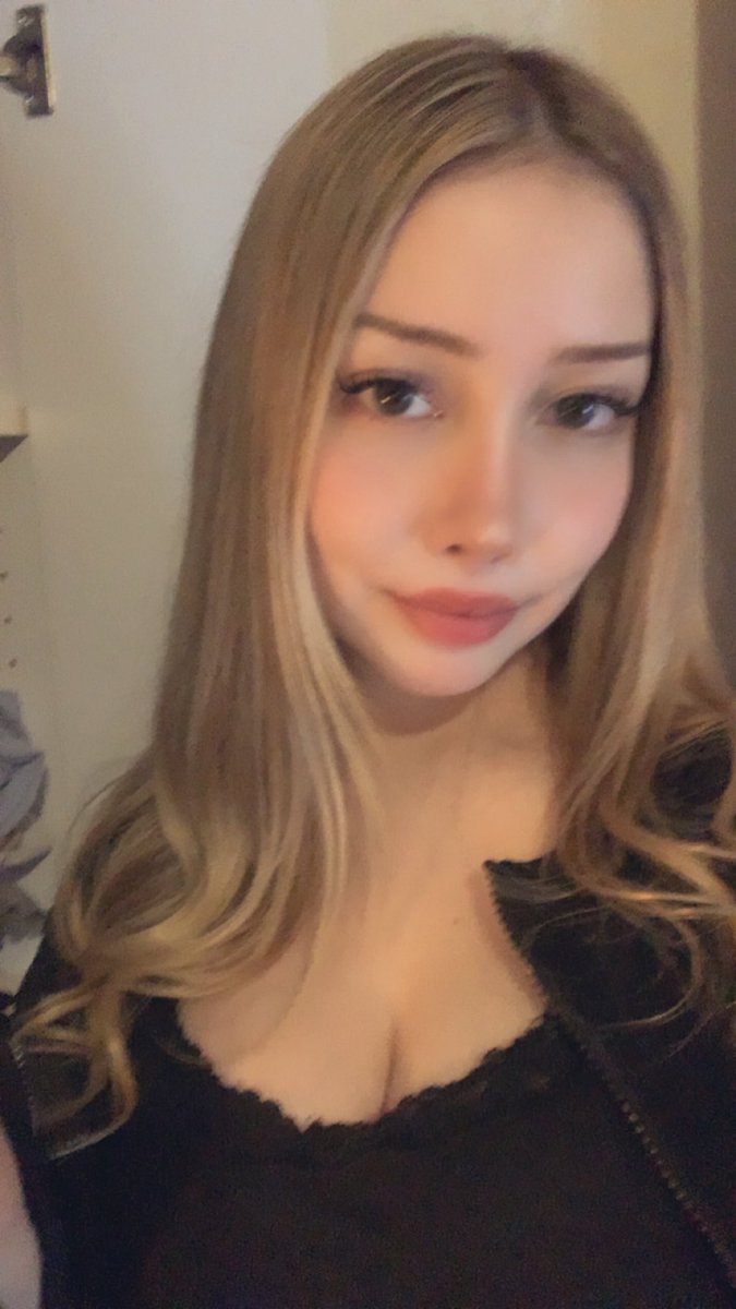 Princess Becca ♡ findom tweet media
