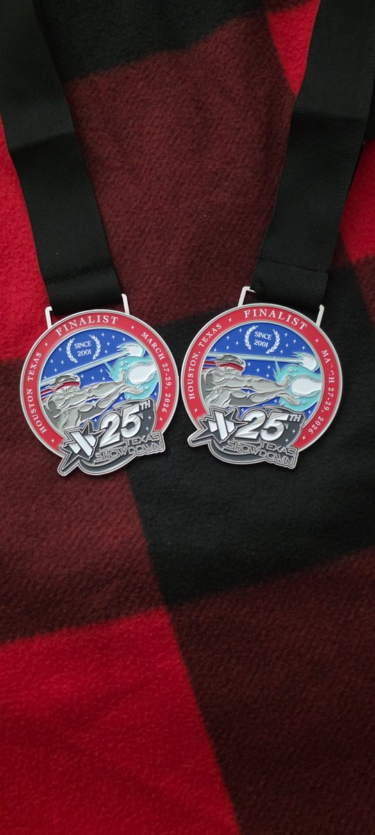 Crimzon 🏳️🌈 tweet media