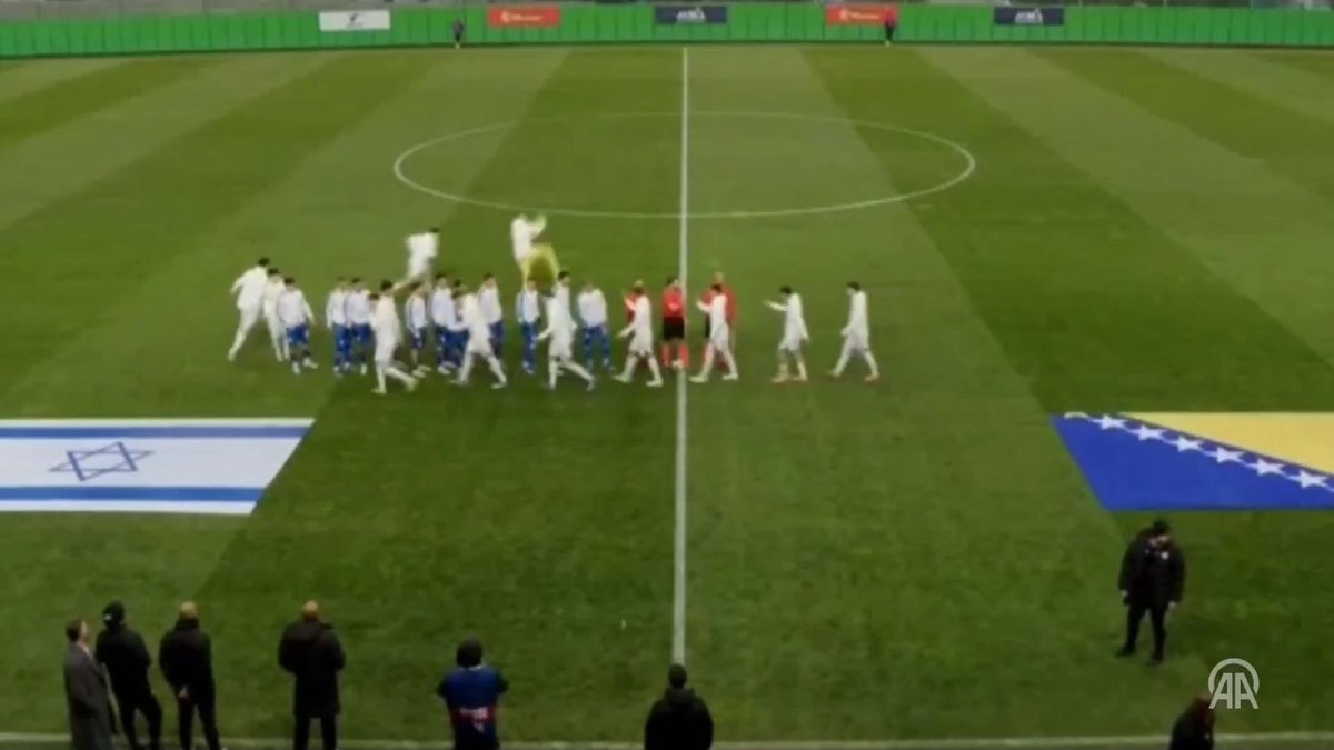 KNSKashmir's tweet image. #BREAKING — 
Bosnia Players Refuse Handshake With #Israelis.

#sports #bosnia