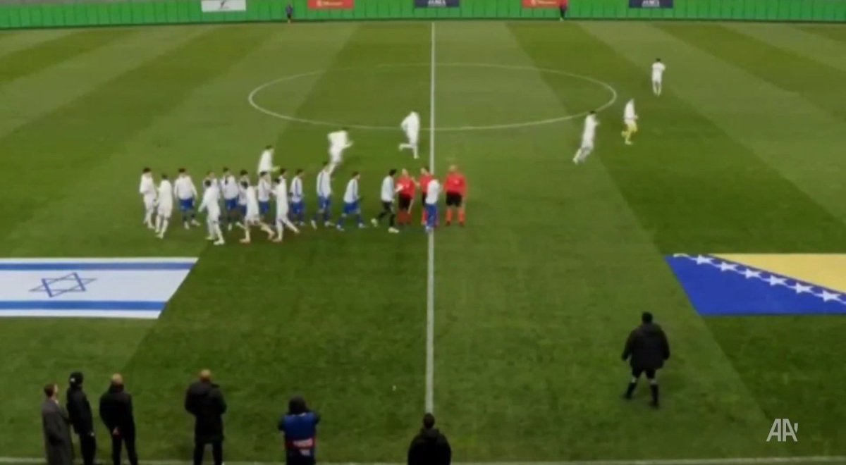 KNSKashmir's tweet image. #BREAKING — 
Bosnia Players Refuse Handshake With #Israelis.

#sports #bosnia