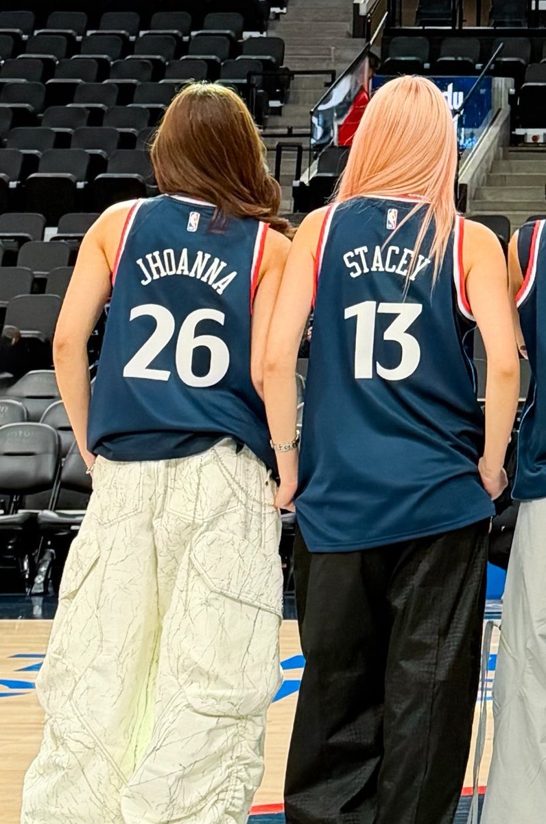 starmity tweet media