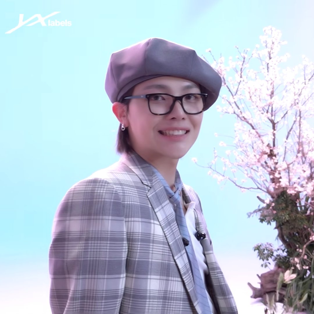 ★ ᴉɹoɔ tweet media