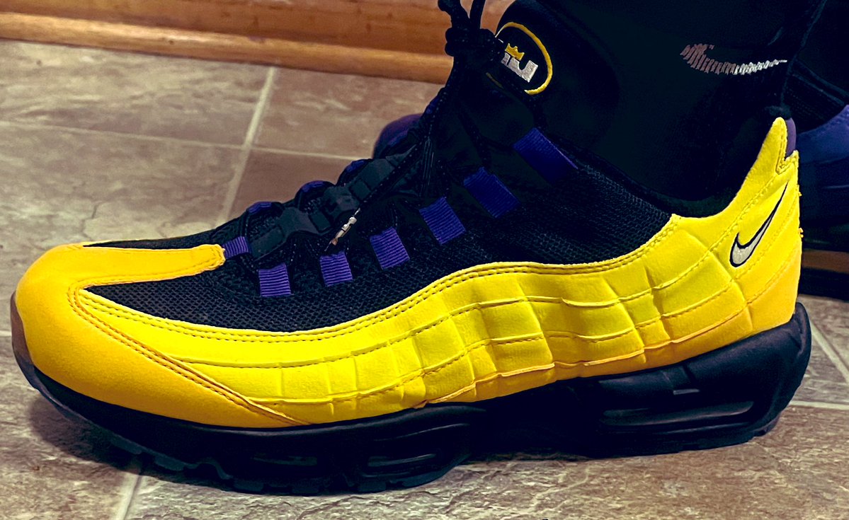 HIS Excellence 👑 tweet media