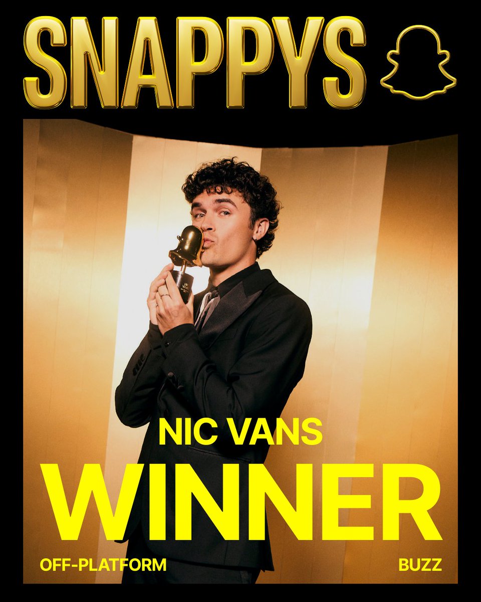 Snapchat tweet media