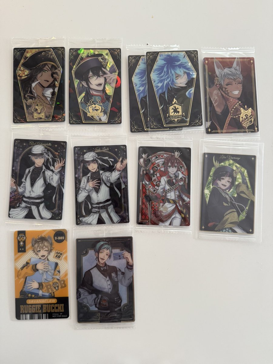 aopusi_tr's tweet photo. ツイステ　ツインウエハース　交換

求）ブルーム　箔イデア/マレウス>Nイデア/マレウス

譲）レオナ　リドル　デュース　ルーク　ジャミル　カリム　オルト　過去弾等写真1〜3

郵送または池袋新宿手渡し、箔⇄N2も可
よろしくお願い致します。 https://t.co/F6dZ1X9Mc6