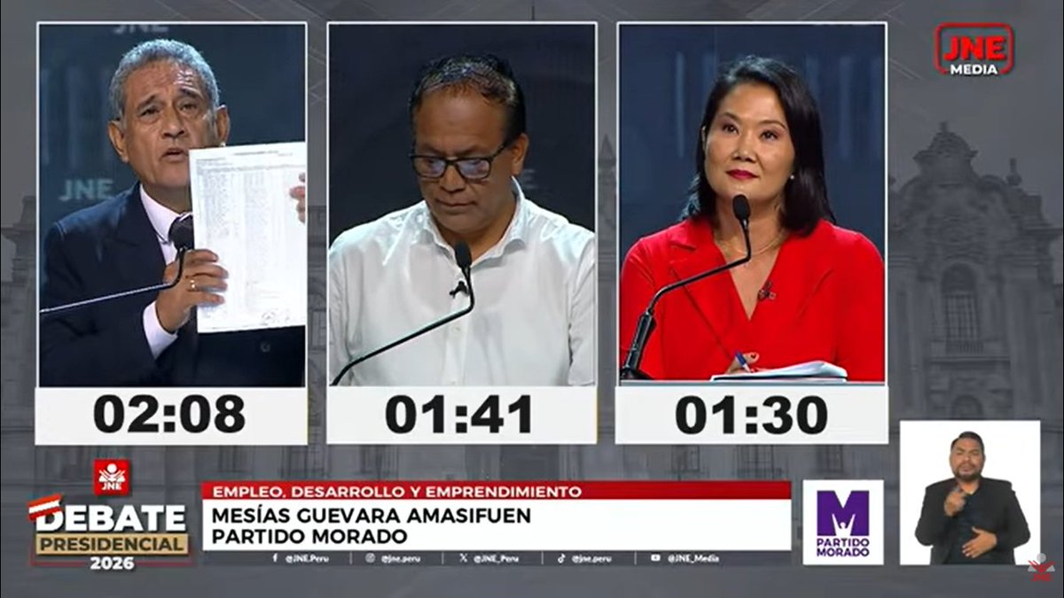 SofiaLopezLl's tweet photo. #DebatePresidencial Mesías Guevara (Partido Morado): "La señora Keiko dice que la izquierda es el enemigo, pero ella es la madrina del señor Roberto Sánchez, aquí está la votación". https://t.co/TdIgdN61ge