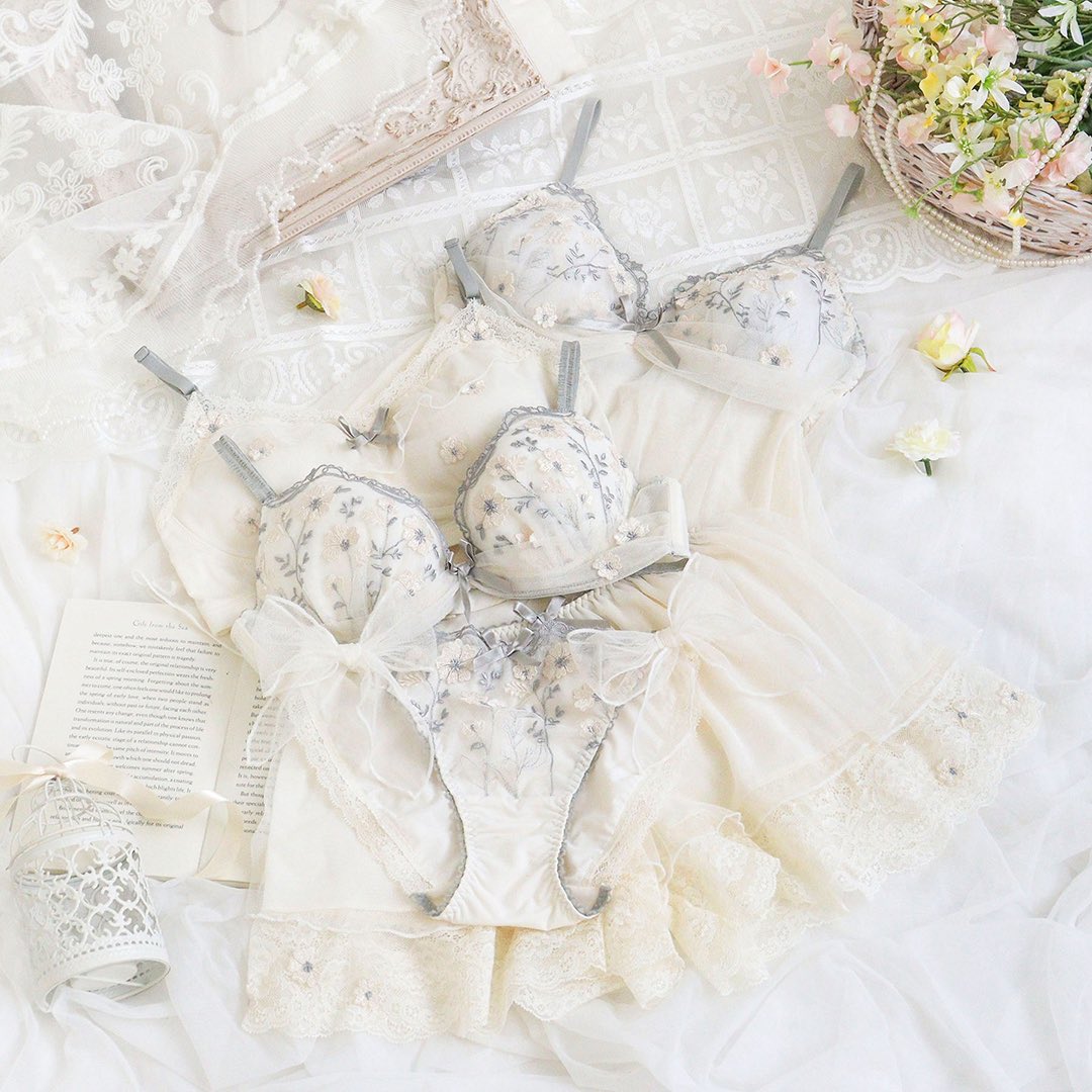 ˏˋ 𝒩𝑒𝓌 𝐼𝓃 ´ˎ˗ ⁡ 野に咲く花々を立体的に咲かせた、可憐な『Lale