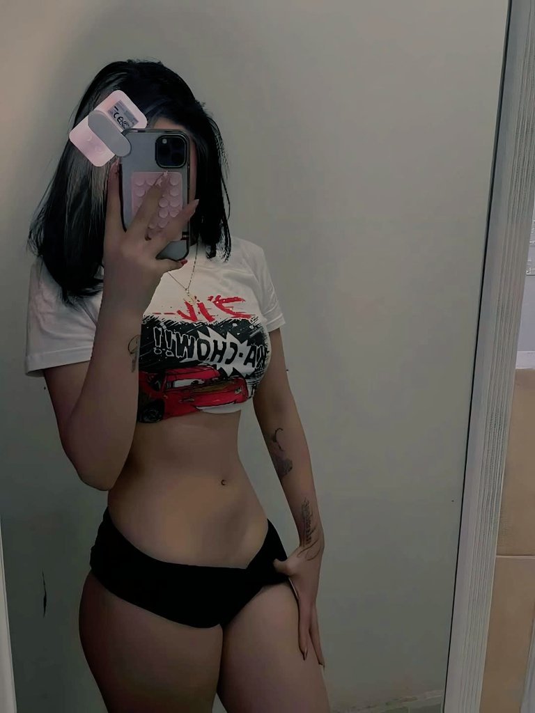 Mini Shorts X 95K tweet media