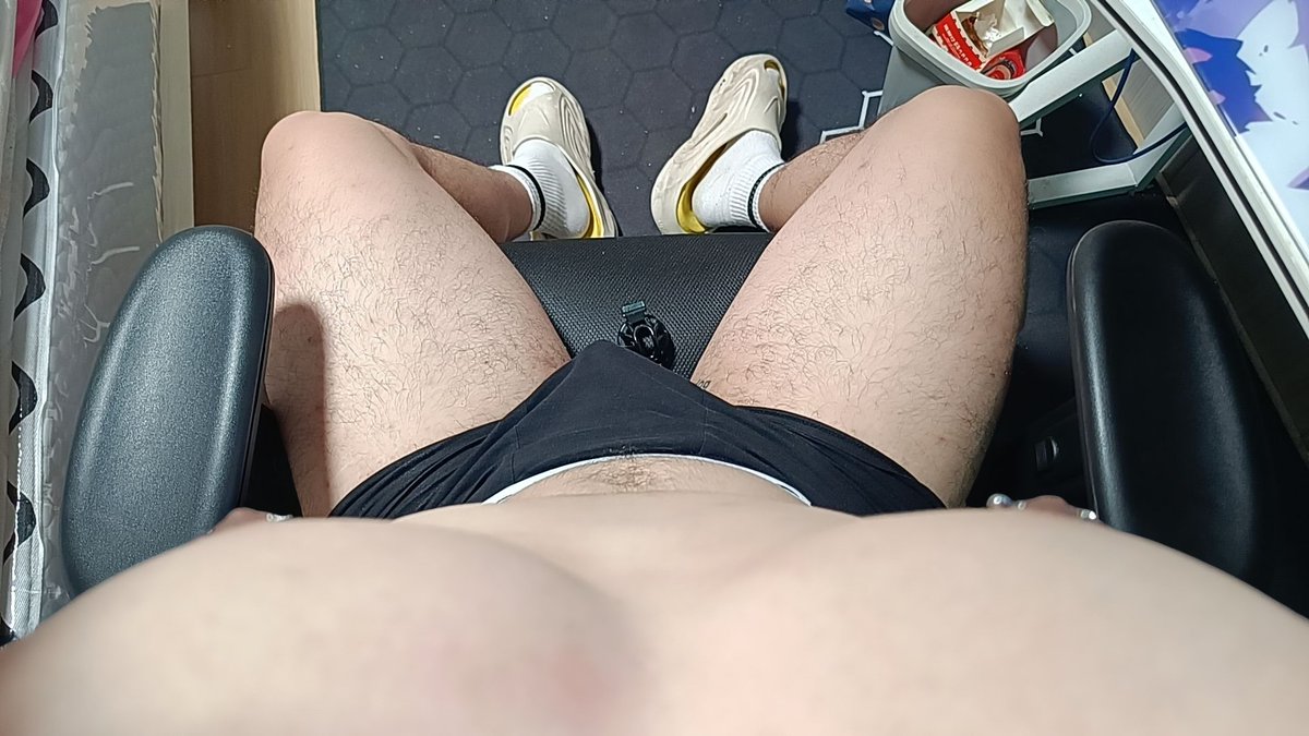 藏 蓝 君 tweet media