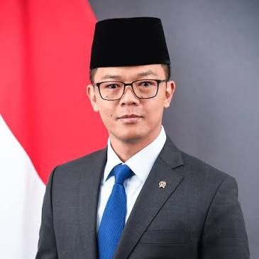 Indonesian Poop Base tweet media