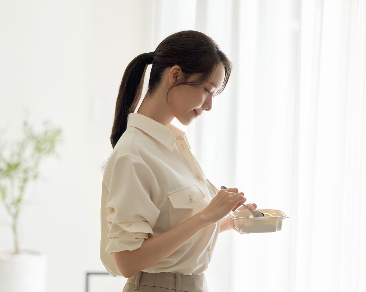 IG POST | 260401, limyoona__official (1): 

Behind-the-scenes of the Chung Jung One Advertisement shoot🩵

#LimYoonA #임윤아 #YoonA #윤아