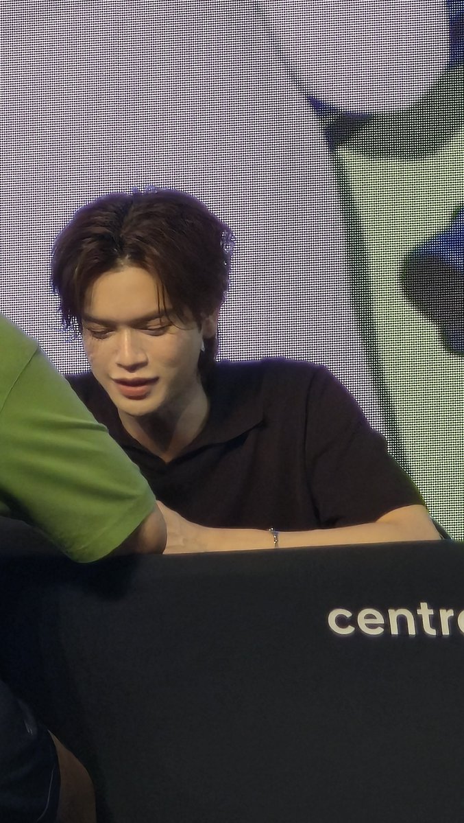 Dani 🐺 (ダニ / 다니 / ดานี) tweet media