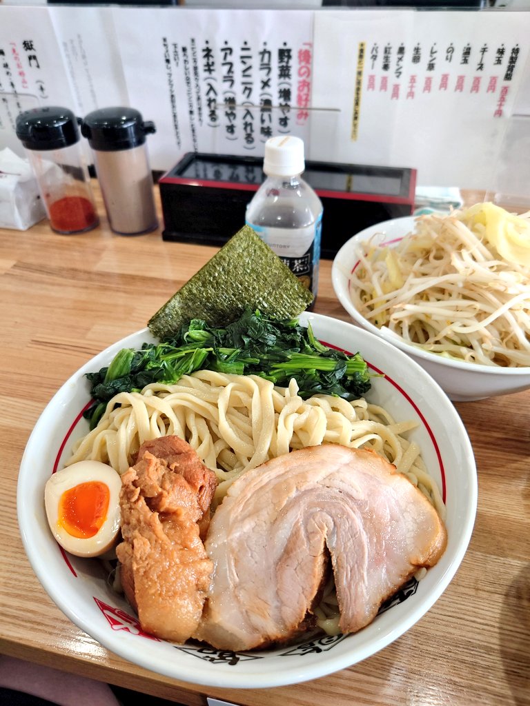 ミリオネア スズキ tweet media