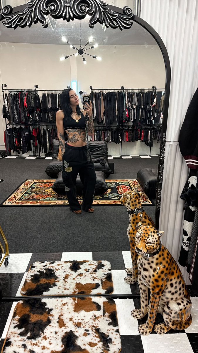 𝗟𝗔𝗗𝗬 𝗥𝗜𝗣𝗟𝗘𝗬 𝓫𝓮𝓵𝓲𝓮𝓿𝓮 𝓲𝓽 or not . tweet media