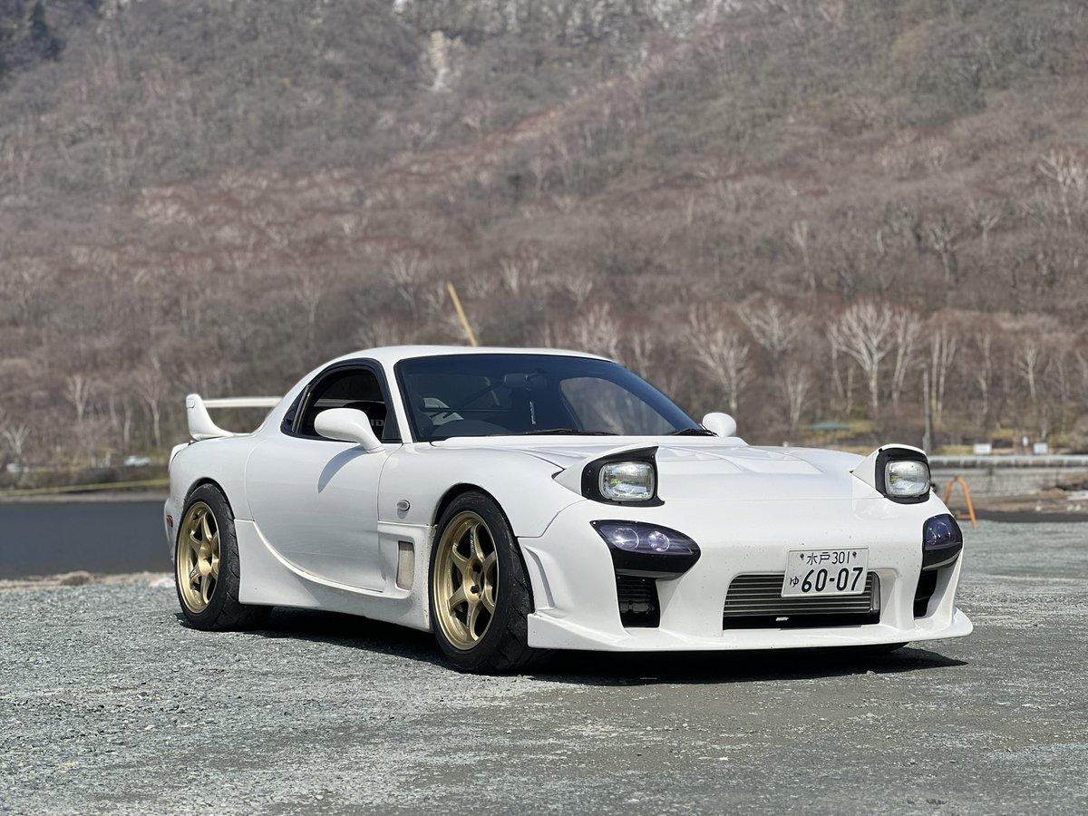 ブラッディ@おむすびコロりん tweet media