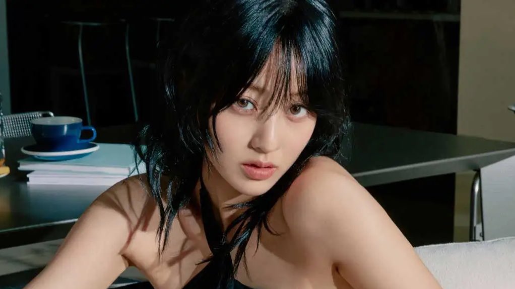 About TWICE tweet media