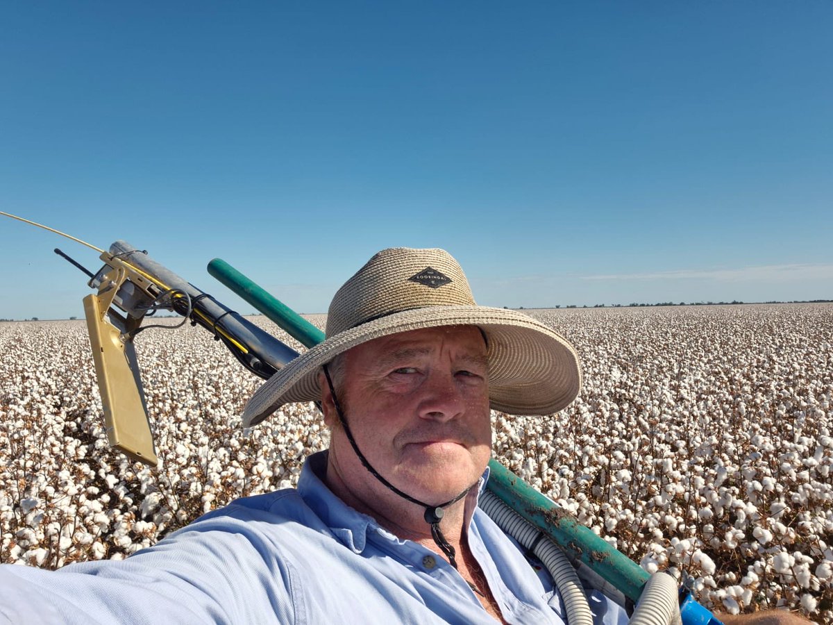 PorosityAg's tweet photo. Phew! Summer crops are mostly done, with picking/harvest under way! Frazer and Trobbo have been doing many miles and long days, over the last few weeks (and a few more ahead too). 252 probes to be removed, from Goondiwindi in the N to Condo in the S. #porosityservices https://t.co/JjvDCgcQH7