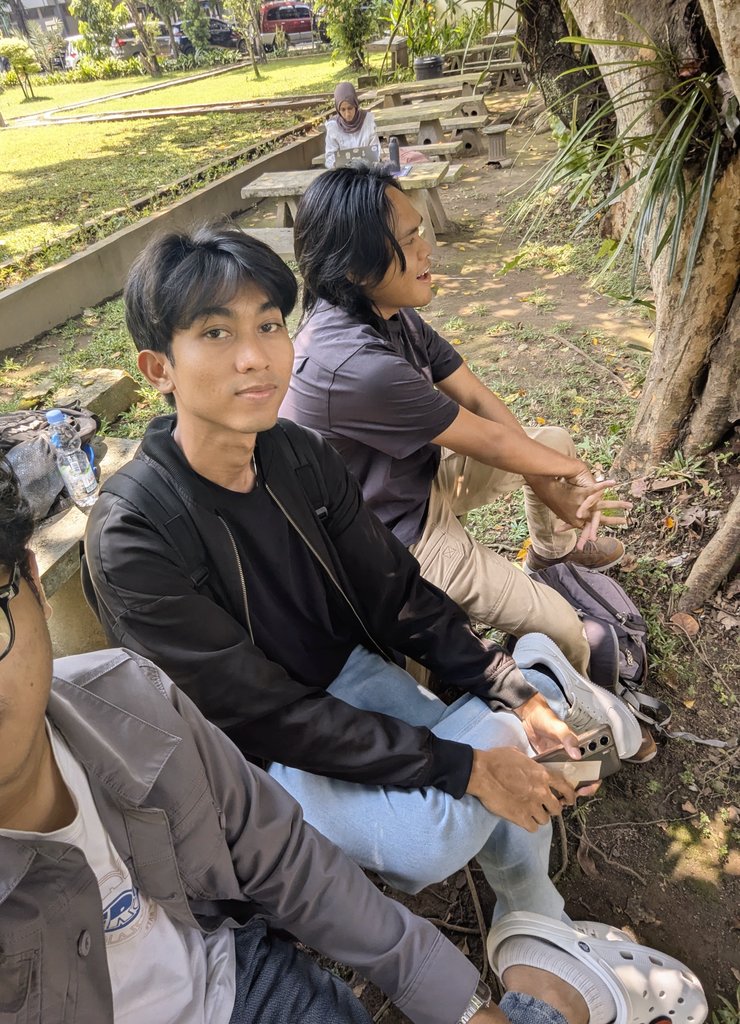 fyyy hadir tweet media