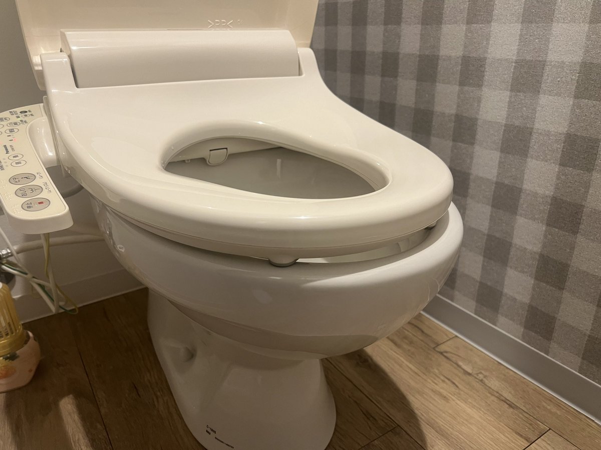 さ と り tweet media