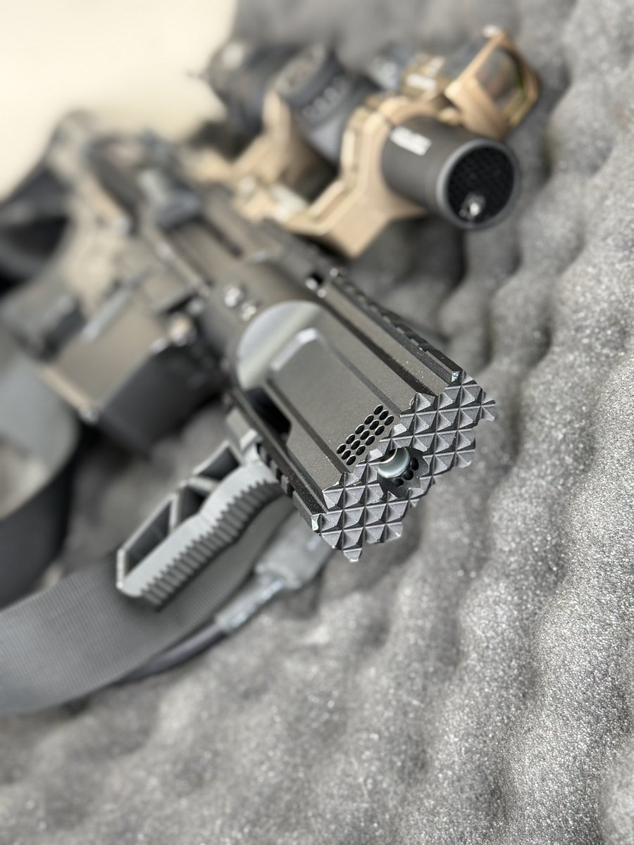 魁！残像 tweet media