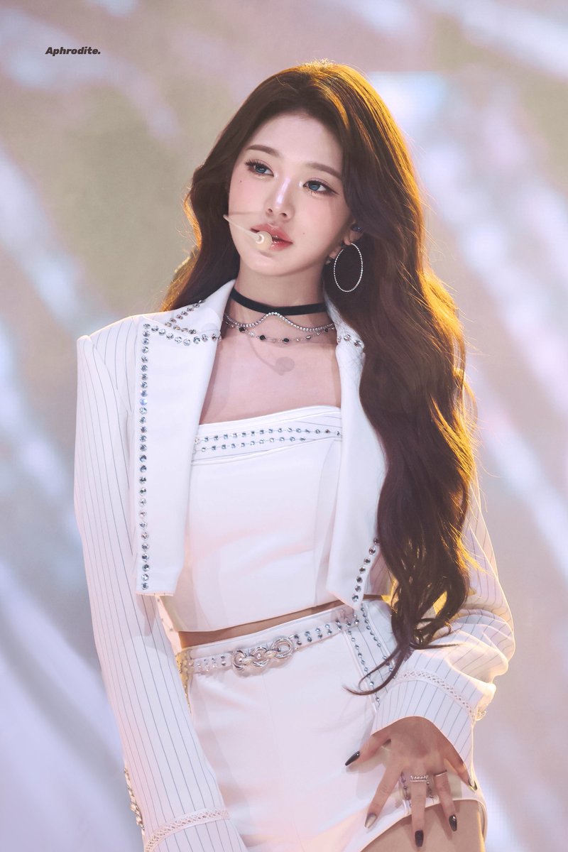 Aphrodite. tweet media